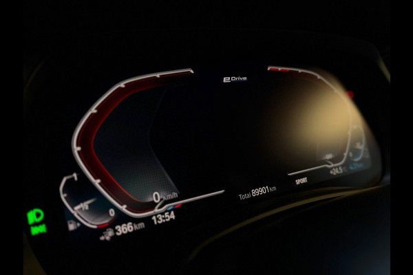 BMW X5 XDrive45e High Executive M-SPORT|PANO|HuD|360CAMERA|LASER|LUCHTVERING|KEYLESS|TREKHAAK|AUTOPILOT|DEALER ONDERHOUDEN|VOL!