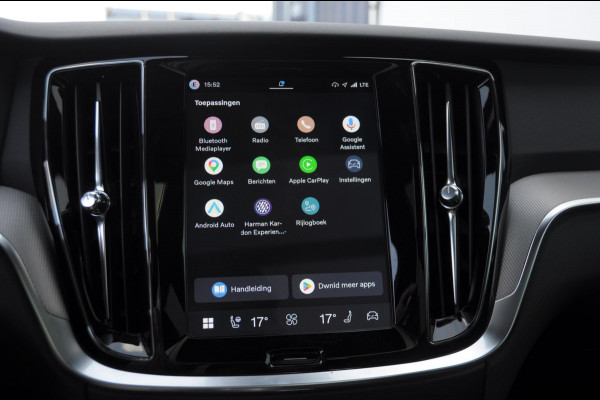 Volvo V60 T8 455PK Automaat Plug-in hybrid AWD Plus Dark Trekhaak / Head up display / / Trekhaak / Panoramadak / Keyless entry / Elektrische achterklep / Stoel - en stuurwielverwarming / BLIS / Adaptieve cruise control / Parkeersensoren met camera