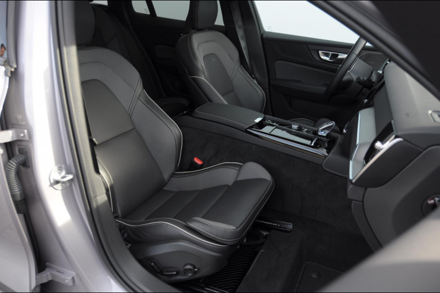Volvo V60 T8 455PK Automaat Plug-in hybrid AWD Plus Dark Trekhaak / Head up display / / Trekhaak / Panoramadak / Keyless entry / Elektrische achterklep / Stoel - en stuurwielverwarming / BLIS / Adaptieve cruise control / Parkeersensoren met camera