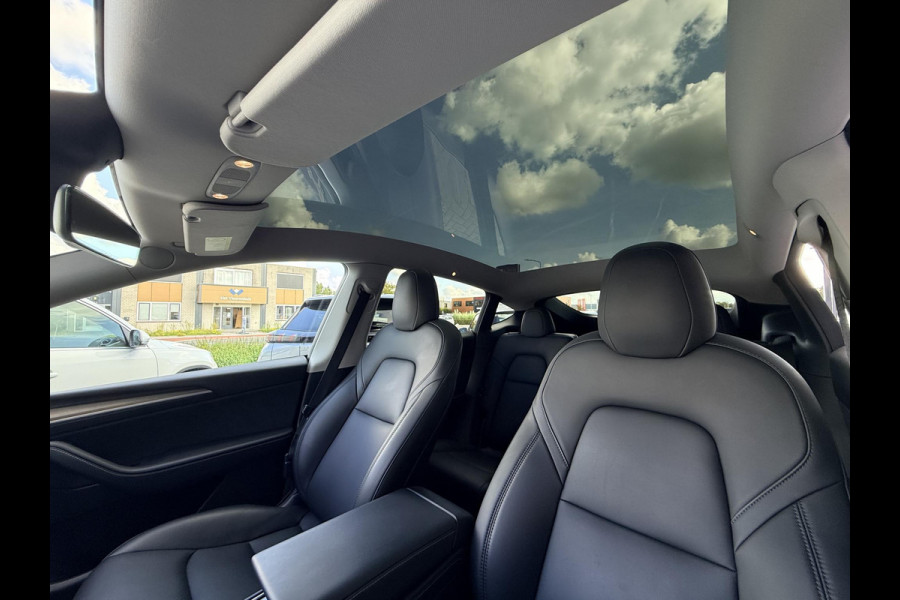 Tesla Model Y Long Range AWD 75 kWh NL-AUTO | PANODAK | LEDER | AUTOPILOT