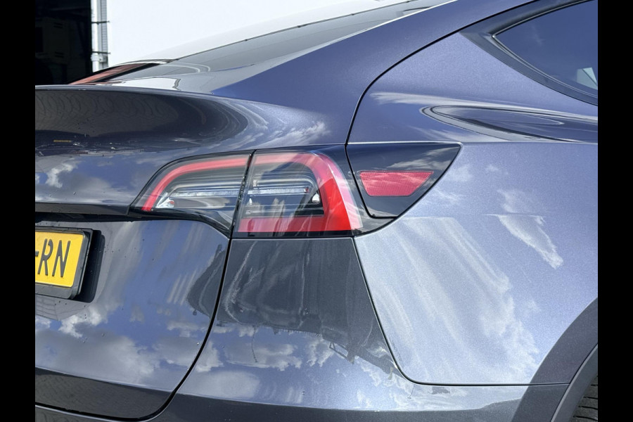 Tesla Model Y Long Range AWD 75 kWh NL-AUTO | PANODAK | LEDER | AUTOPILOT