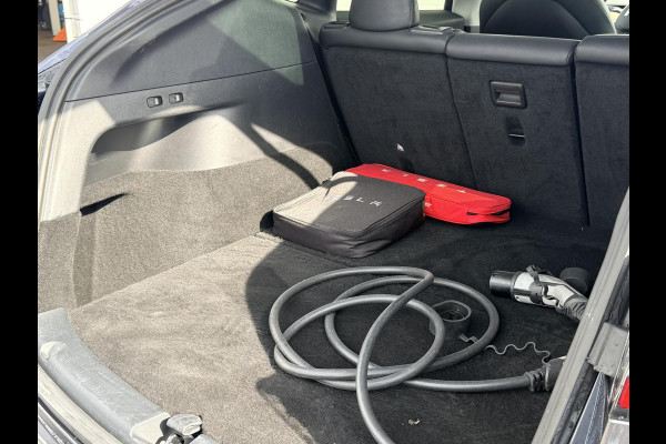 Tesla Model Y Long Range AWD 75 kWh NL-AUTO | PANODAK | LEDER | AUTOPILOT