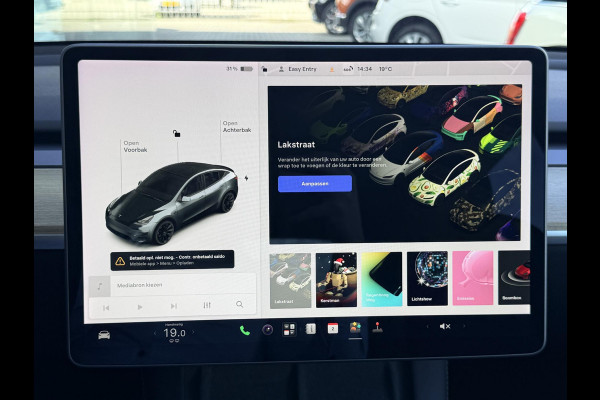 Tesla Model Y Long Range AWD 75 kWh NL-AUTO | PANODAK | LEDER | AUTOPILOT