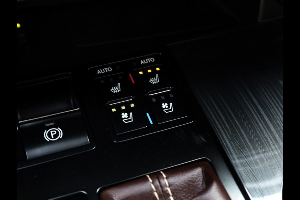 Lexus RX 450h 4WD Luxury Line | Panoramadak | Head up | Stoelventilatie