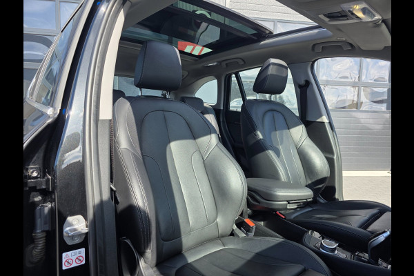 BMW X1 SDrive20i Business Edition Plus | PANO | LEDER | TREKHAAK | NAP | 1E EIGENAAR