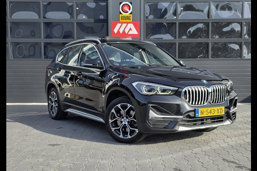 BMW X1 SDrive20i Business Edition Plus | PANO | LEDER | TREKHAAK | NAP | 1E EIGENAAR