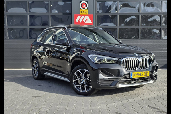 BMW X1 SDrive20i Business Edition Plus | PANO | LEDER | TREKHAAK | NAP | 1E EIGENAAR