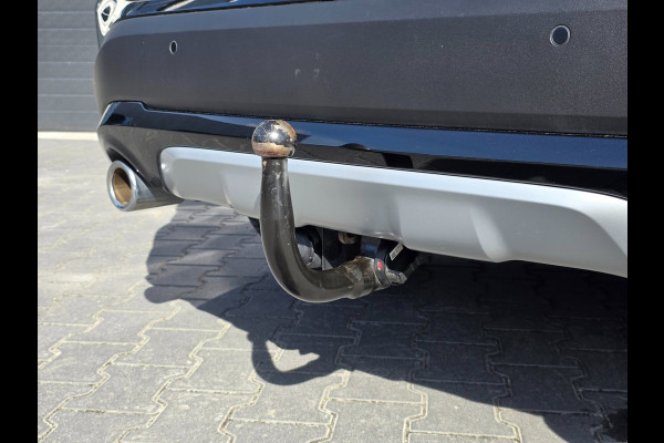 BMW X1 SDrive20i Business Edition Plus | PANO | LEDER | TREKHAAK | NAP | 1E EIGENAAR