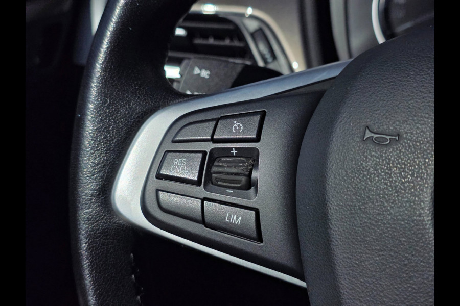 BMW X1 SDrive20i Business Edition Plus | PANO | LEDER | TREKHAAK | NAP | 1E EIGENAAR