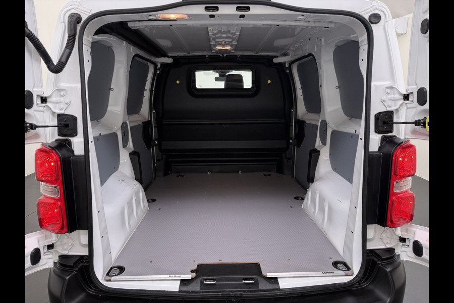 Peugeot Expert 2.0HDI 123PK Imperiaal 3-Persoons Trekhaak Airco Apple Carplay Android Auto Navi* Bluetooth Pdc Cruise Control Regen-Lichtsensor Schuifdeur Betonplex Vloer Wandbetimmering 2.500KG Trekgewicht 1e Eigenaar Originele Nederlandse Auto