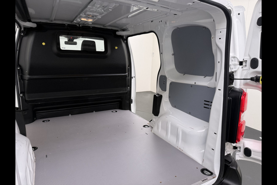 Peugeot Expert 2.0HDI 123PK Imperiaal 3-Persoons Trekhaak Airco Apple Carplay Android Auto Navi* Bluetooth Pdc Cruise Control Regen-Lichtsensor Schuifdeur Betonplex Vloer Wandbetimmering 2.500KG Trekgewicht 1e Eigenaar Originele Nederlandse Auto
