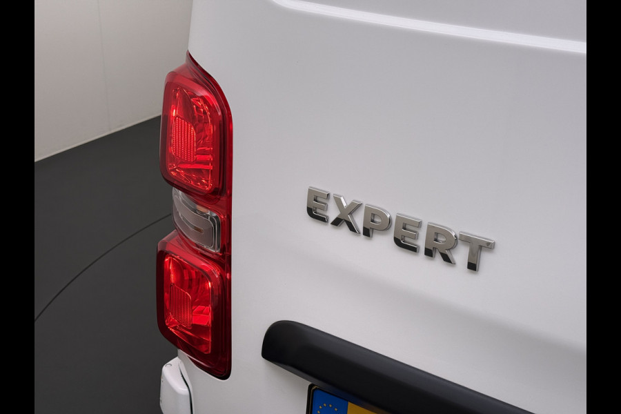 Peugeot Expert 2.0HDI 123PK Imperiaal 3-Persoons Trekhaak Airco Apple Carplay Android Auto Navi* Bluetooth Pdc Cruise Control Regen-Lichtsensor Schuifdeur Betonplex Vloer Wandbetimmering 2.500KG Trekgewicht 1e Eigenaar Originele Nederlandse Auto