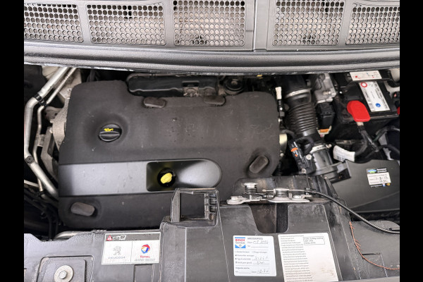 Peugeot Expert 2.0HDI 123PK Imperiaal 3-Persoons Trekhaak Airco Apple Carplay Android Auto Navi* Bluetooth Pdc Cruise Control Regen-Lichtsensor Schuifdeur Betonplex Vloer Wandbetimmering 2.500KG Trekgewicht 1e Eigenaar Originele Nederlandse Auto