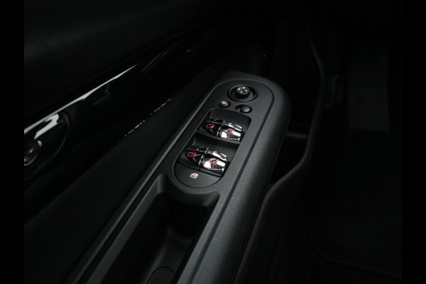 MINI Clubman 2.0 Cooper S ALL4 JCW-Styling Premier Plus (INCL-BTW) Aut * PANO | LEATHER | FULL-LED | HEATED-SPORTSEATS | DIGI-COCKPIT | AMBIENTLIGHT | PRIVACY-GLASS | HEAD-UP | PDC | CAMERA | DAB  | KEYLESS | TOWBAR | 18"ALU*