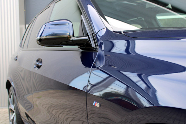 BMW X5 xDrive50e Launch Edition