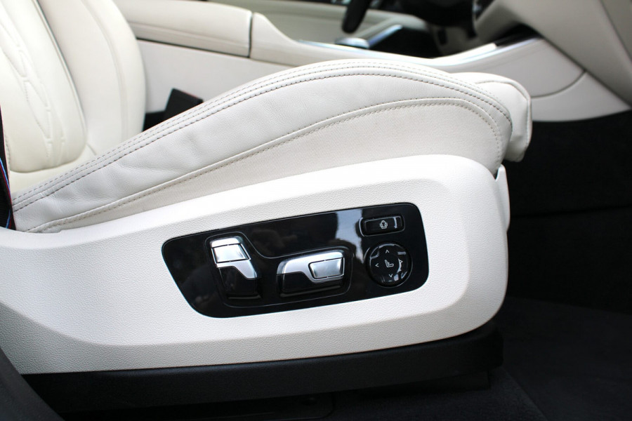 BMW X5 xDrive50e Launch Edition