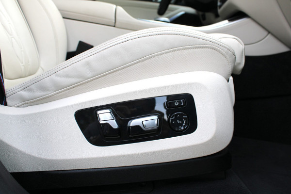 BMW X5 xDrive50e Launch Edition