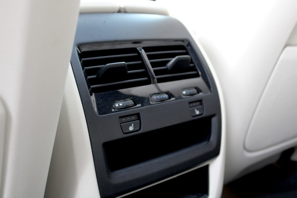 BMW X5 xDrive50e Launch Edition