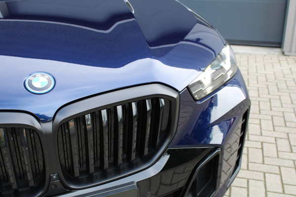 BMW X5 xDrive50e Launch Edition