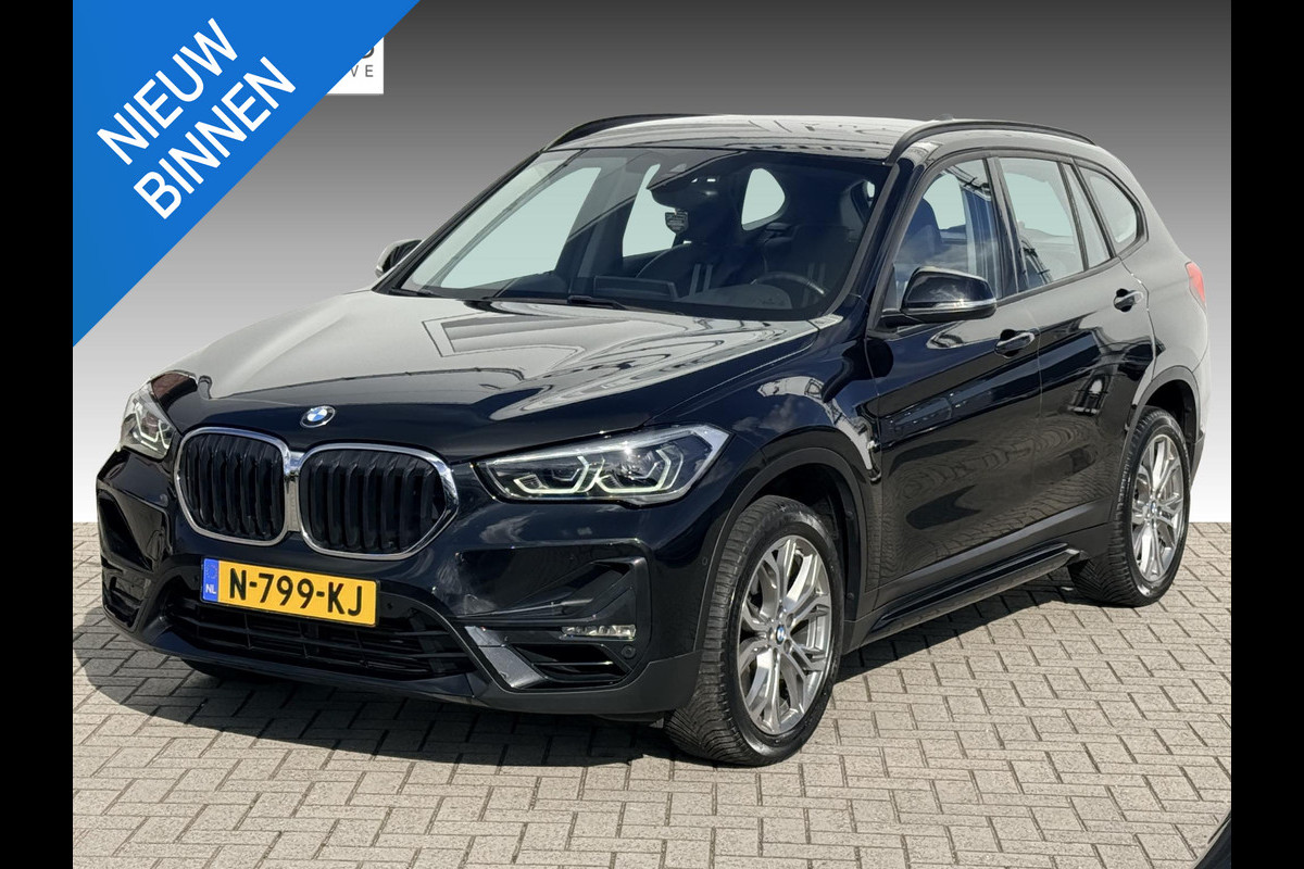 BMW X1 sDrive20i High Executive M-PAKKET | CARPLAY | CAMERA | LED