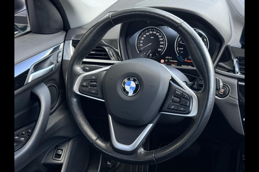 BMW X1 sDrive20i High Executive M-PAKKET | CARPLAY | CAMERA | LED