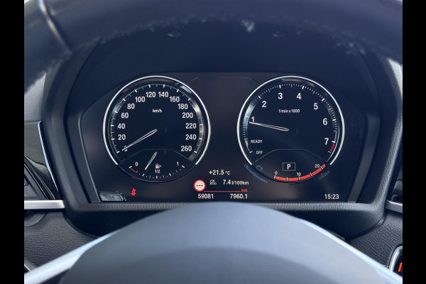 BMW X1 sDrive20i High Executive M-PAKKET | CARPLAY | CAMERA | LED