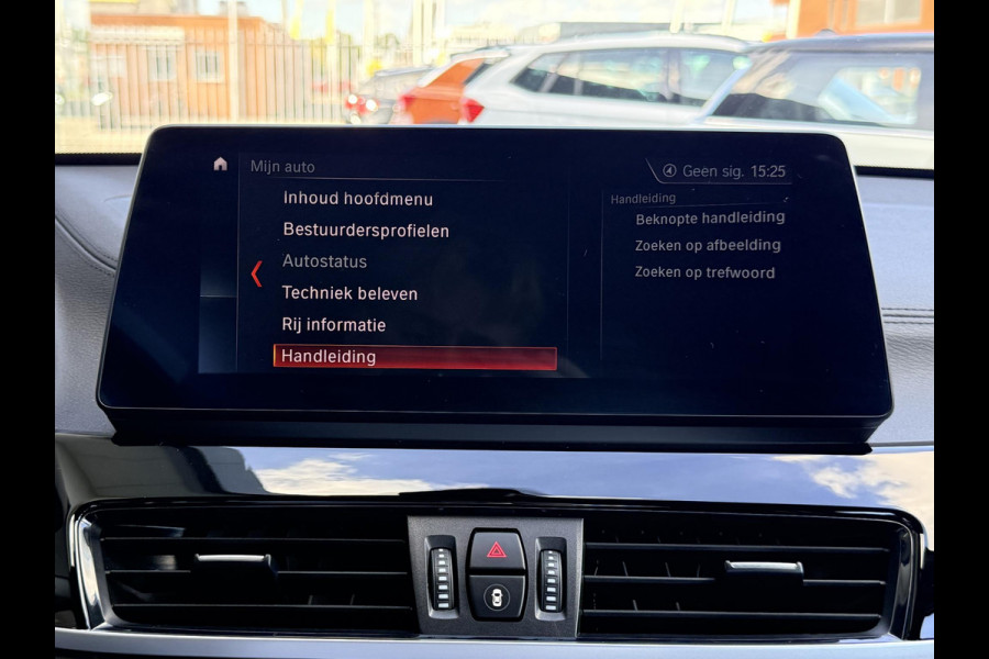 BMW X1 sDrive20i High Executive M-PAKKET | CARPLAY | CAMERA | LED