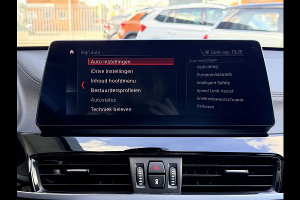 BMW X1 sDrive20i High Executive M-PAKKET | CARPLAY | CAMERA | LED