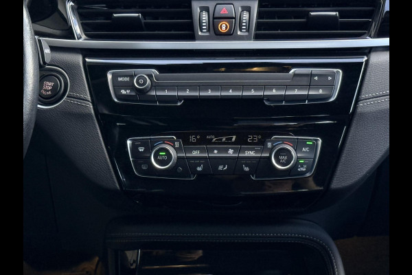 BMW X1 sDrive20i High Executive M-PAKKET | CARPLAY | CAMERA | LED