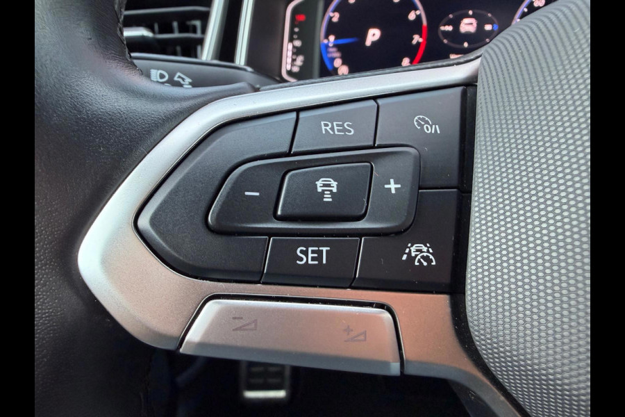 Volkswagen T-Roc 1.5 TSI 3 X R-Line DSG-7 | Camera | Parksens | IQ-Lights | Stoelverwarming | Keyless | Carplay |