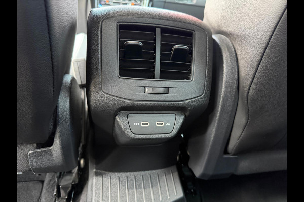 Volkswagen T-Roc 1.5 TSI 3 X R-Line DSG-7 | Camera | Parksens | IQ-Lights | Stoelverwarming | Keyless | Carplay |