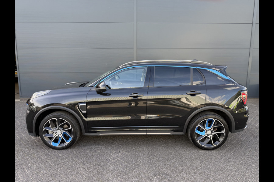Lynk & Co 01 262pk PHEV (Elektrisch Schuifdak - Infinity Sound - 360gr Camera - Stoelverwarming - Elektrische Klep - Adaptieve Cruise Control