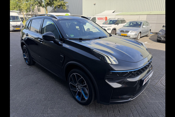 Lynk & Co 01 262pk PHEV (Elektrisch Schuifdak - Infinity Sound - 360gr Camera - Stoelverwarming - Elektrische Klep - Adaptieve Cruise Control