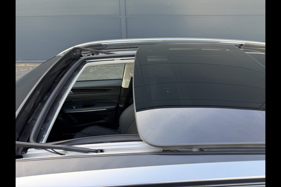 Lynk & Co 01 262pk PHEV (Elektrisch Schuifdak - Infinity Sound - 360gr Camera - Stoelverwarming - Elektrische Klep - Adaptieve Cruise Control