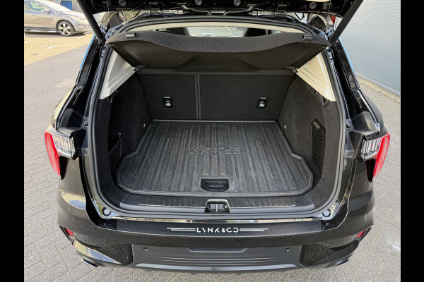 Lynk & Co 01 262pk PHEV (Elektrisch Schuifdak - Infinity Sound - 360gr Camera - Stoelverwarming - Elektrische Klep - Adaptieve Cruise Control
