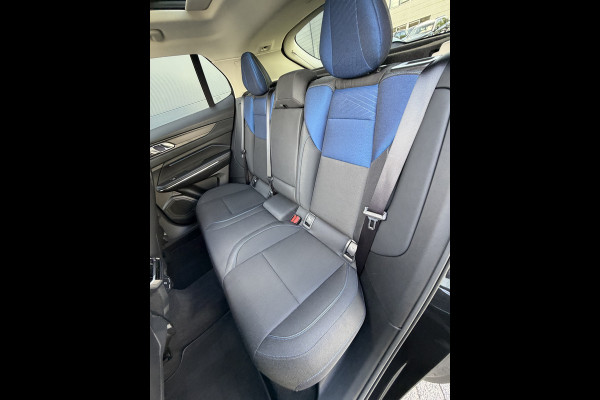 Lynk & Co 01 262pk PHEV (Elektrisch Schuifdak - Infinity Sound - 360gr Camera - Stoelverwarming - Elektrische Klep - Adaptieve Cruise Control