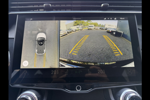 Lynk & Co 01 262pk PHEV (Elektrisch Schuifdak - Infinity Sound - 360gr Camera - Stoelverwarming - Elektrische Klep - Adaptieve Cruise Control