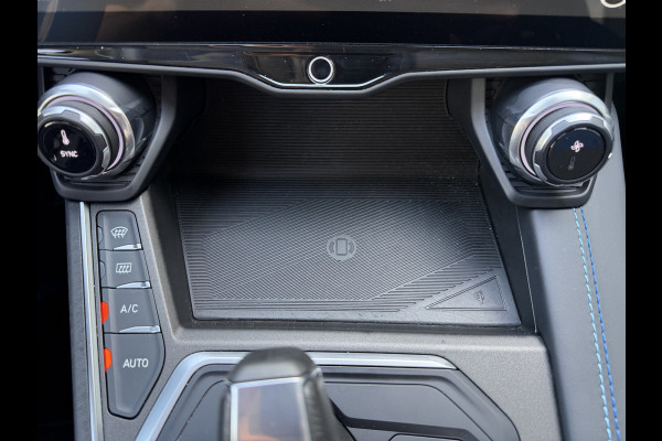 Lynk & Co 01 262pk PHEV (Elektrisch Schuifdak - Infinity Sound - 360gr Camera - Stoelverwarming - Elektrische Klep - Adaptieve Cruise Control