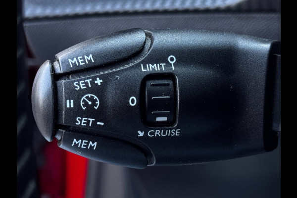Peugeot 208 1.2 PureTech Allure Pack | NL-Auto | Camera | Navigatie | LED | Virtual Cockpit