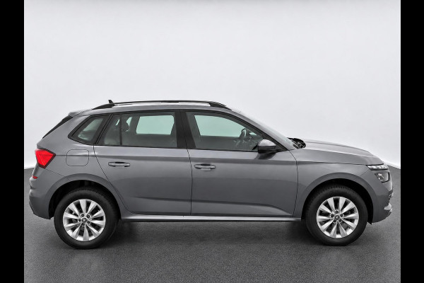 Škoda Kamiq 1.0 TSI 110pk DSG Ambition Navigatie Apple CarPlay Android Auto Parkeerhulp achter Adaptive Cruise Control Stoelverwarming Airco Lichtmetalen velgen