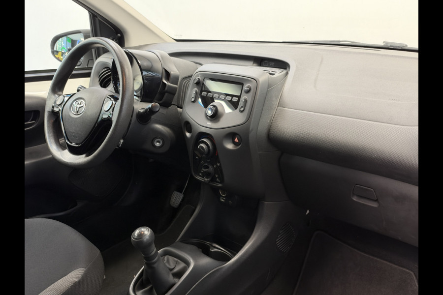 Toyota Aygo 1.0 VVT-i x-fun Airco Bluetooth NAP!