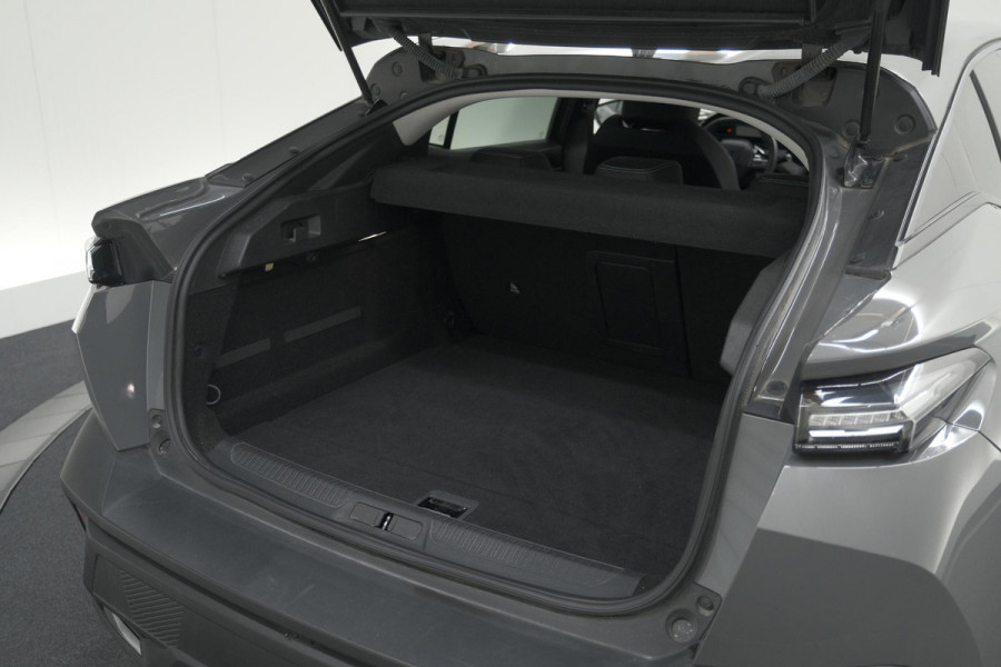 Peugeot 408 1.6 HYbrid 225 EAT8 Allure | Adaptieve Cruise Control | Camera | 19 Inch Lichtmetalen Velgen | Apple Carplay