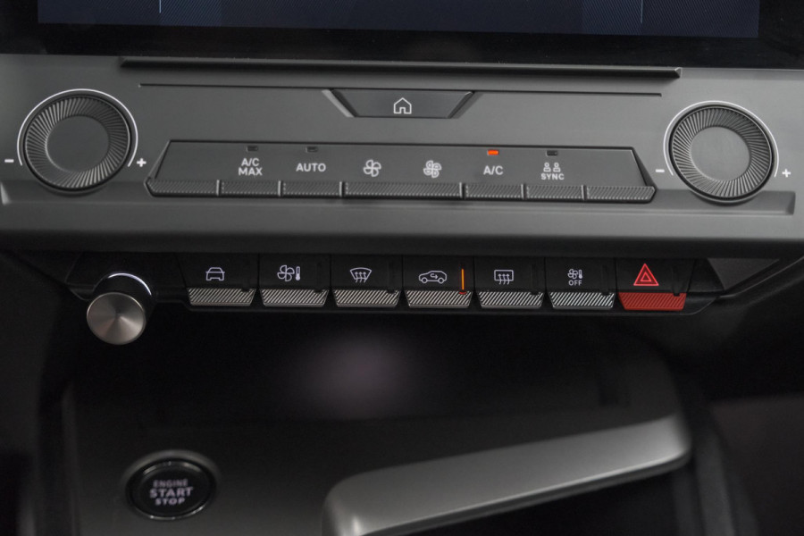 Peugeot 408 1.6 HYbrid 225 EAT8 Allure | Adaptieve Cruise Control | Camera | 19 Inch Lichtmetalen Velgen | Apple Carplay