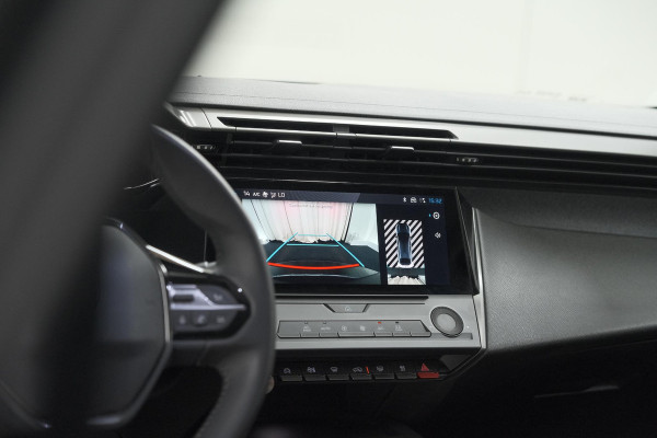 Peugeot 408 1.6 HYbrid 225 EAT8 Allure | Adaptieve Cruise Control | Camera | 19 Inch Lichtmetalen Velgen | Apple Carplay