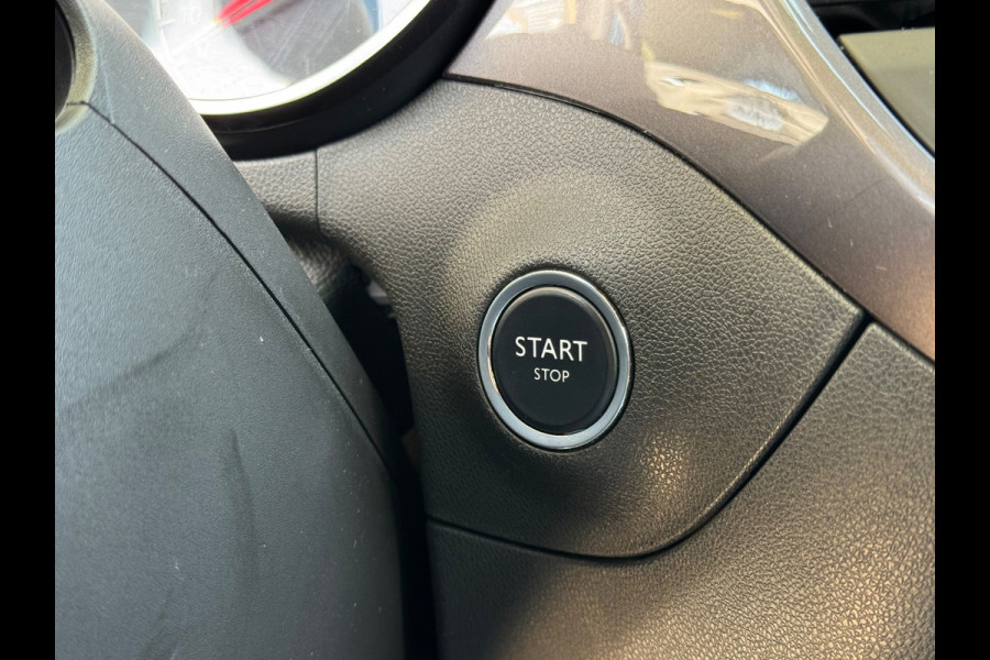 Opel Crossland X 1.2 Innovation 2018 WIT NAVI CLIMA LM NAP!