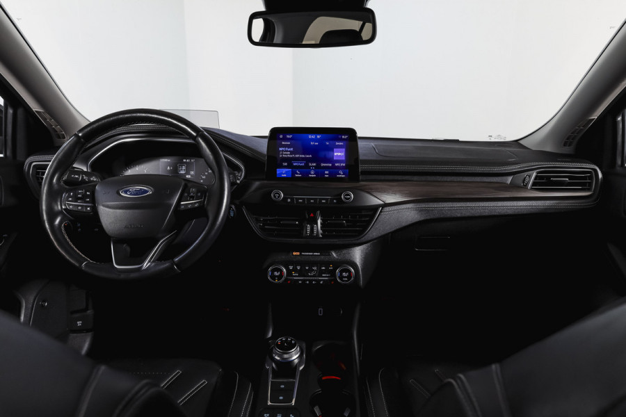 Ford FOCUS Wagon 1.5 EcoBoost 150 PK Vignale - Automaat | Adapt. Cruise | Winterpakket | PDC | Camera | NAV + App. Connect | ECC | DAB | Elk. Klep | LM 18" |