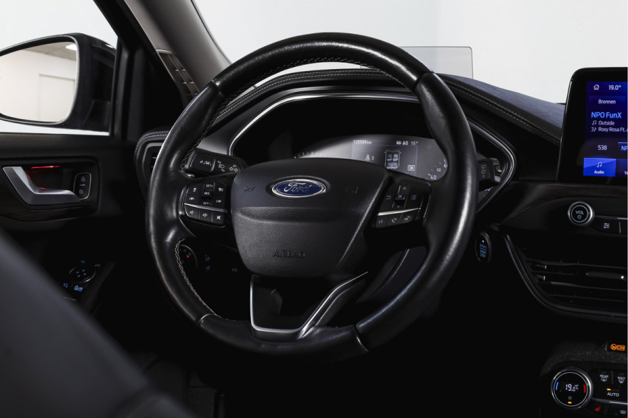 Ford FOCUS Wagon 1.5 EcoBoost 150 PK Vignale - Automaat | Adapt. Cruise | Winterpakket | PDC | Camera | NAV + App. Connect | ECC | DAB | Elk. Klep | LM 18" |