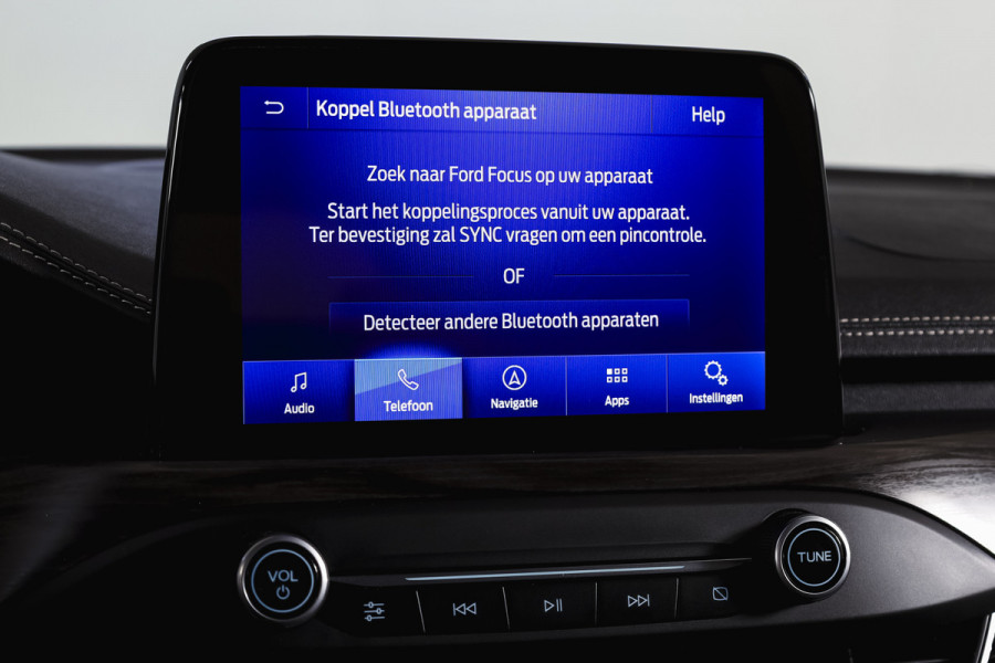 Ford FOCUS Wagon 1.5 EcoBoost 150 PK Vignale - Automaat | Adapt. Cruise | Winterpakket | PDC | Camera | NAV + App. Connect | ECC | DAB | Elk. Klep | LM 18" |