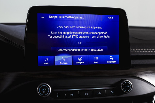 Ford FOCUS Wagon 1.5 EcoBoost 150 PK Vignale - Automaat | Adapt. Cruise | Winterpakket | PDC | Camera | NAV + App. Connect | ECC | DAB | Elk. Klep | LM 18" |