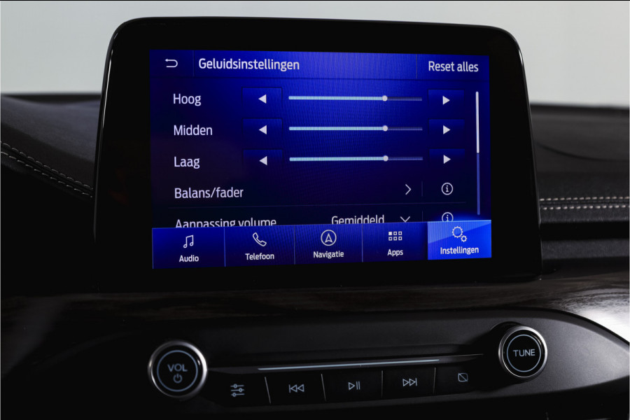 Ford FOCUS Wagon 1.5 EcoBoost 150 PK Vignale - Automaat | Adapt. Cruise | Winterpakket | PDC | Camera | NAV + App. Connect | ECC | DAB | Elk. Klep | LM 18" |